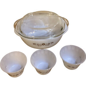 624. VINTAGE DYNAWARE PYROREY 5 PIECE BAKEWARE SET